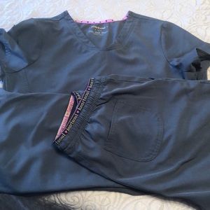 ❤️HeartSoul❤️ scrub set